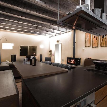 Contemporary Apartment With Fireplace & Terrace Banská Bystrica Eksteriør bilde