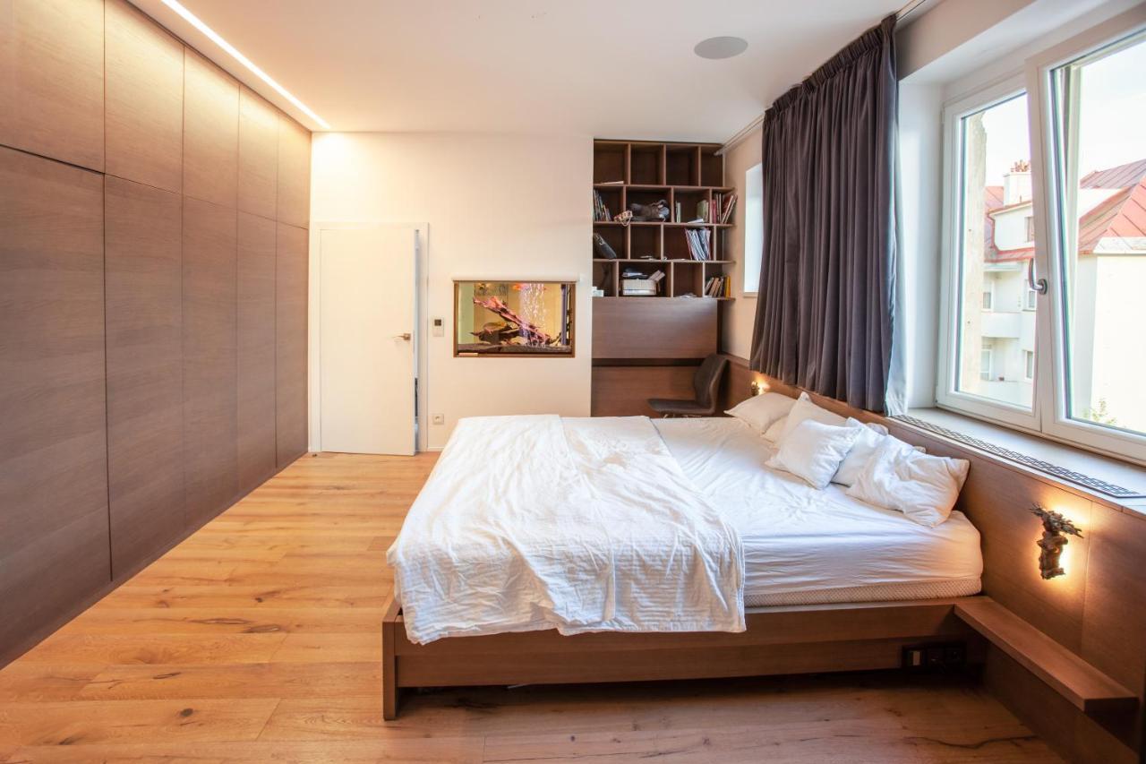 Contemporary Apartment With Fireplace & Terrace Banská Bystrica Eksteriør bilde